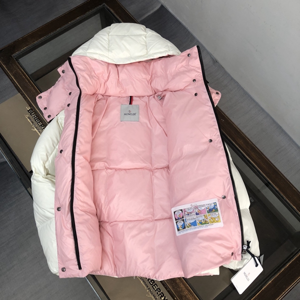 ハイクオリティダウンジャケット角部分ディテール